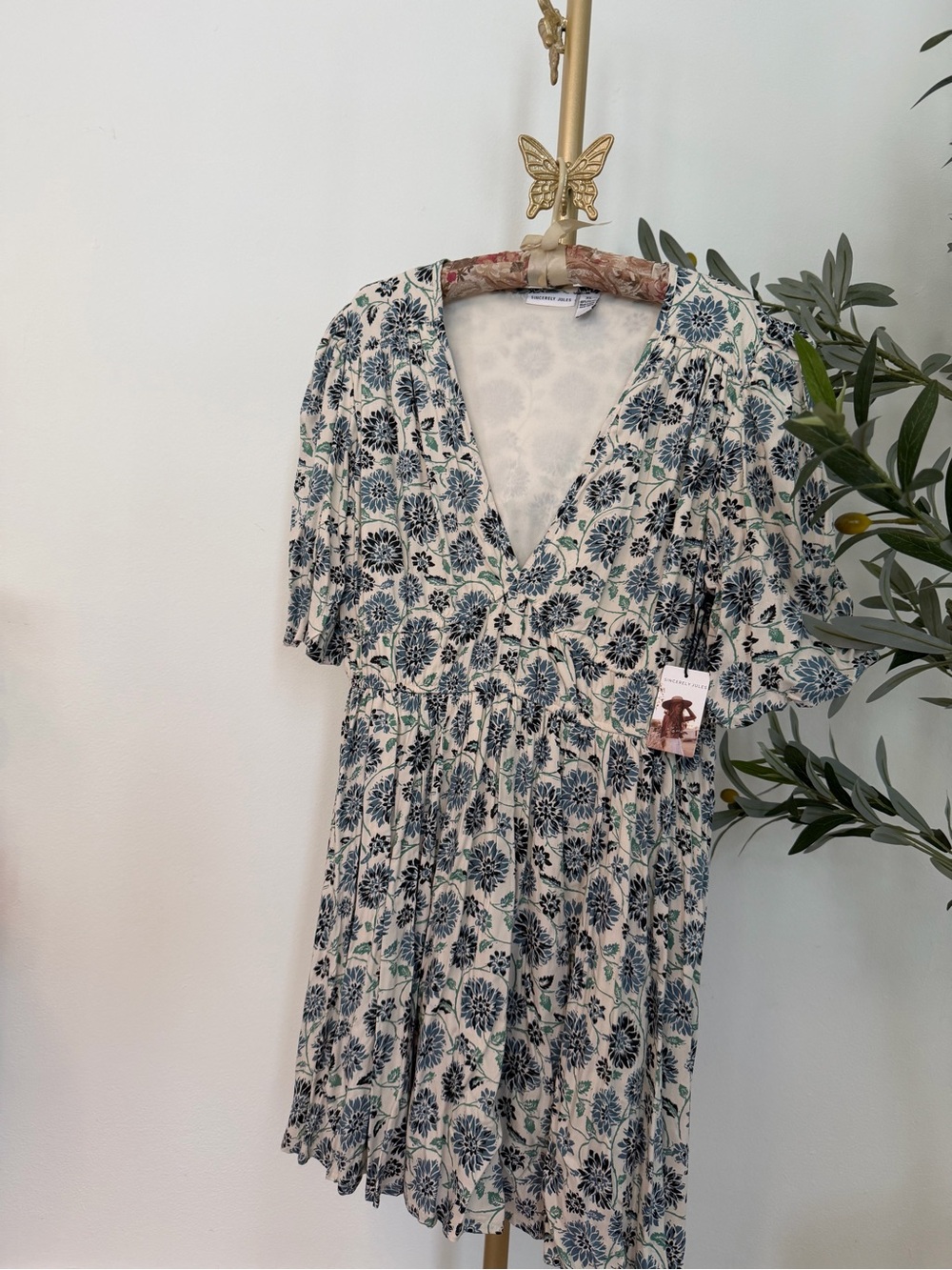 Sincerly Jules Cream Dress with Blue Floral Print